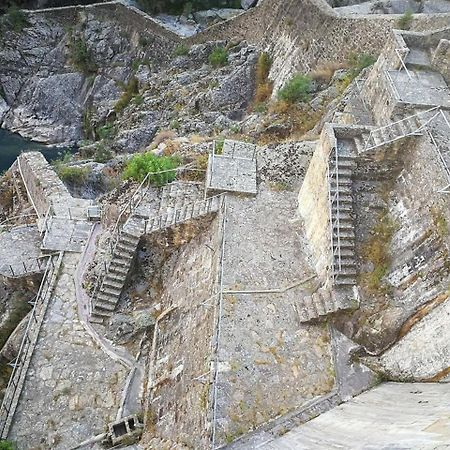 Гостьовий будинок El Egio Cervera de Buitrago Екстер'єр фото