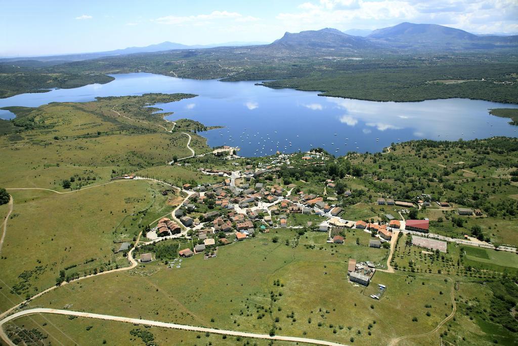 Гостьовий будинок El Egio Cervera de Buitrago Екстер'єр фото